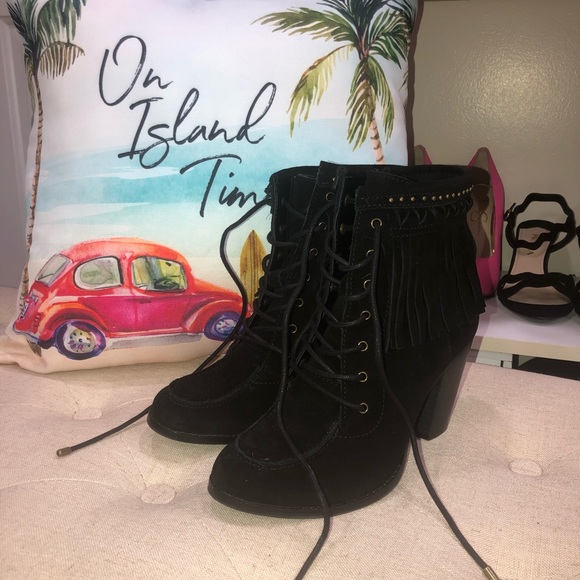 Gianni Bini  Bowyn Fringe Lace-Up Hiker Booties - Picture 2 of 11